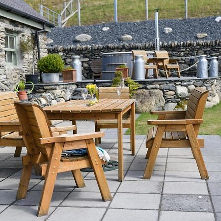 Finest Retreats - Moelis Granary - Luxury Cottage With Hot Tub Llandrillo Exteriör bild