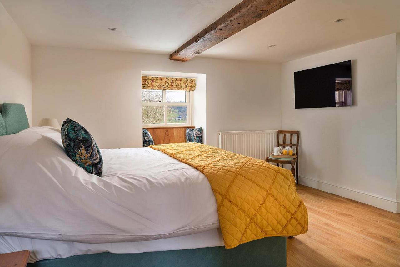 Finest Retreats - Moelis Granary - Luxury Cottage With Hot Tub Llandrillo Exteriör bild