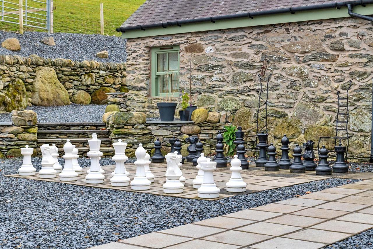 Finest Retreats - Moelis Granary - Luxury Cottage With Hot Tub Llandrillo Exteriör bild